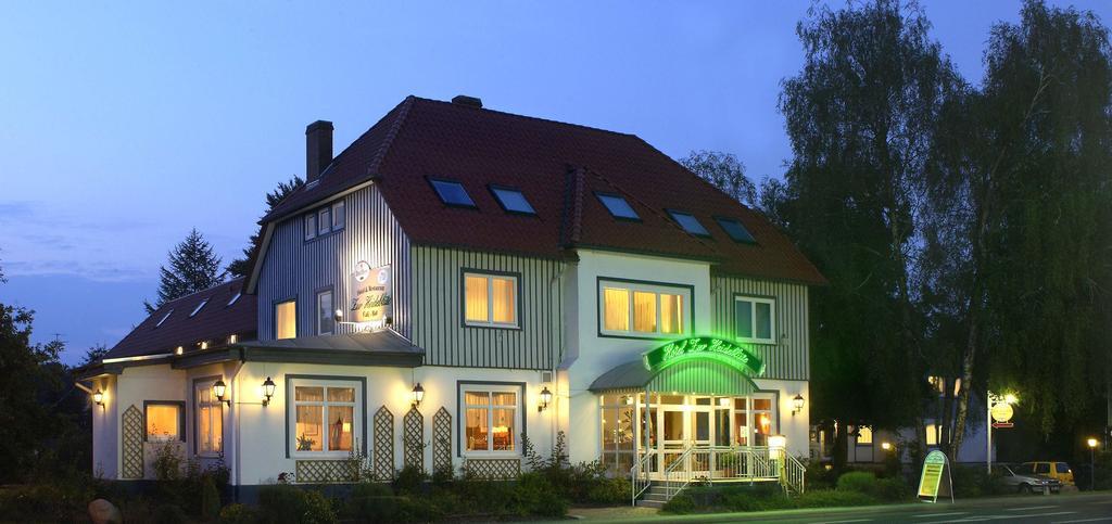 Hotel Zur Heidebluete Hambuhren Exterior photo
