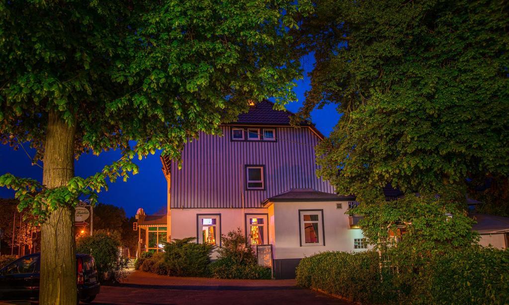 Hotel Zur Heidebluete Hambuhren Exterior photo