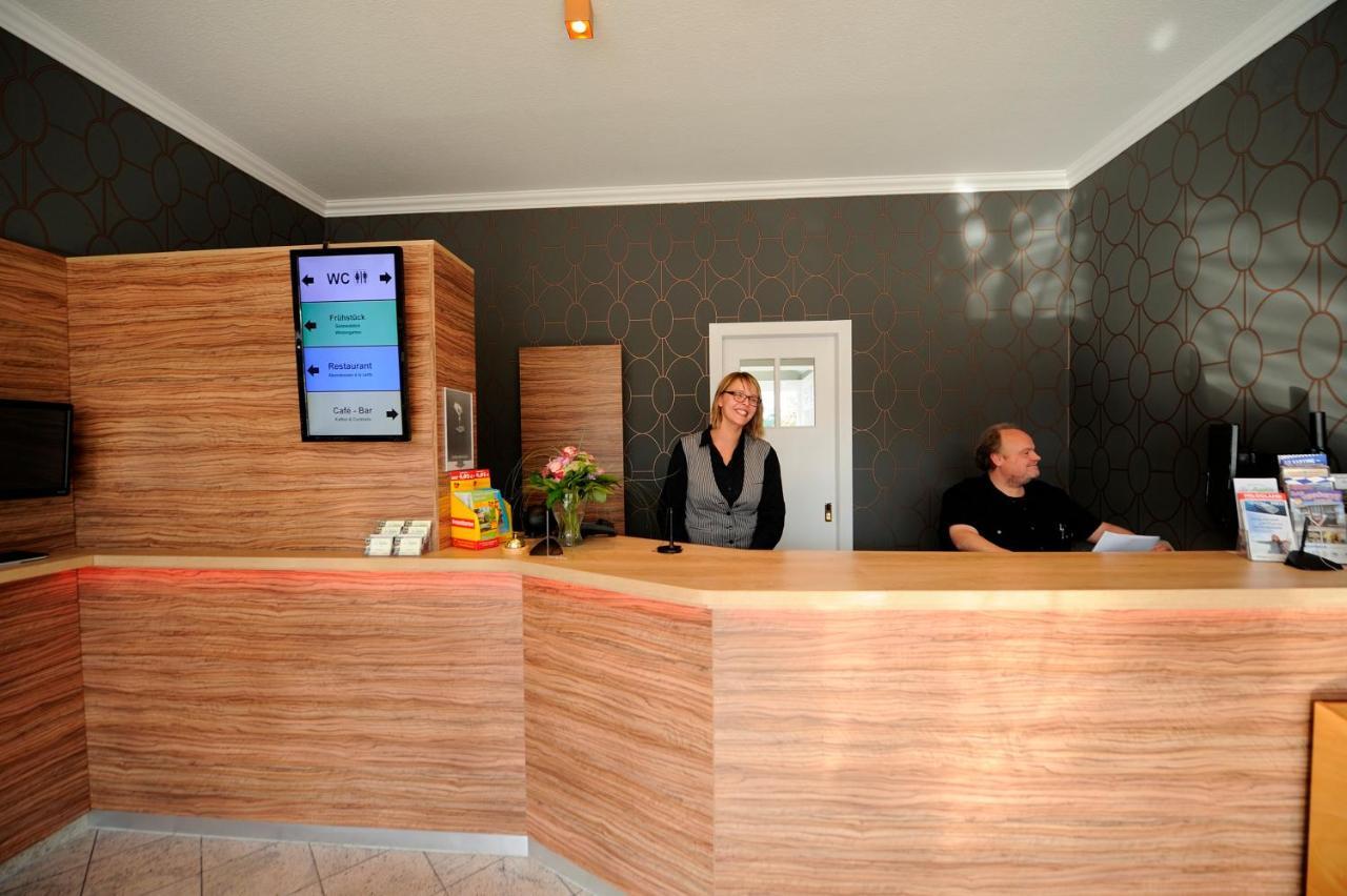 Hotel Zur Heidebluete Hambuhren Exterior photo